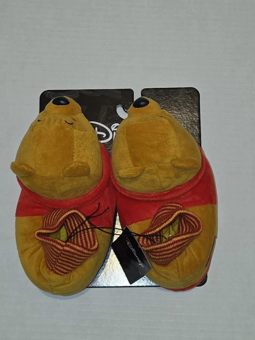 Disney Winnie the Pooh Mini Plush Children's Slippers - Yellow & Red Sz 9/10